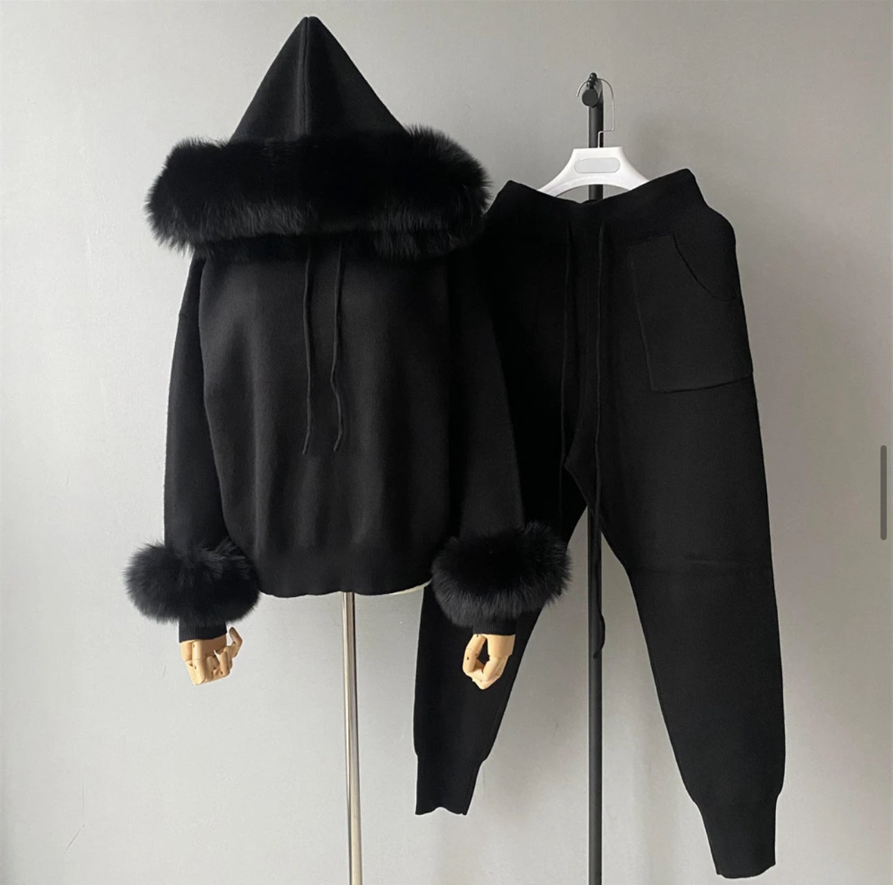 Women's Hoodie with Fur Trim & Cuffs Wool Blend Full Sleeves Warm Knit Tops and Pants