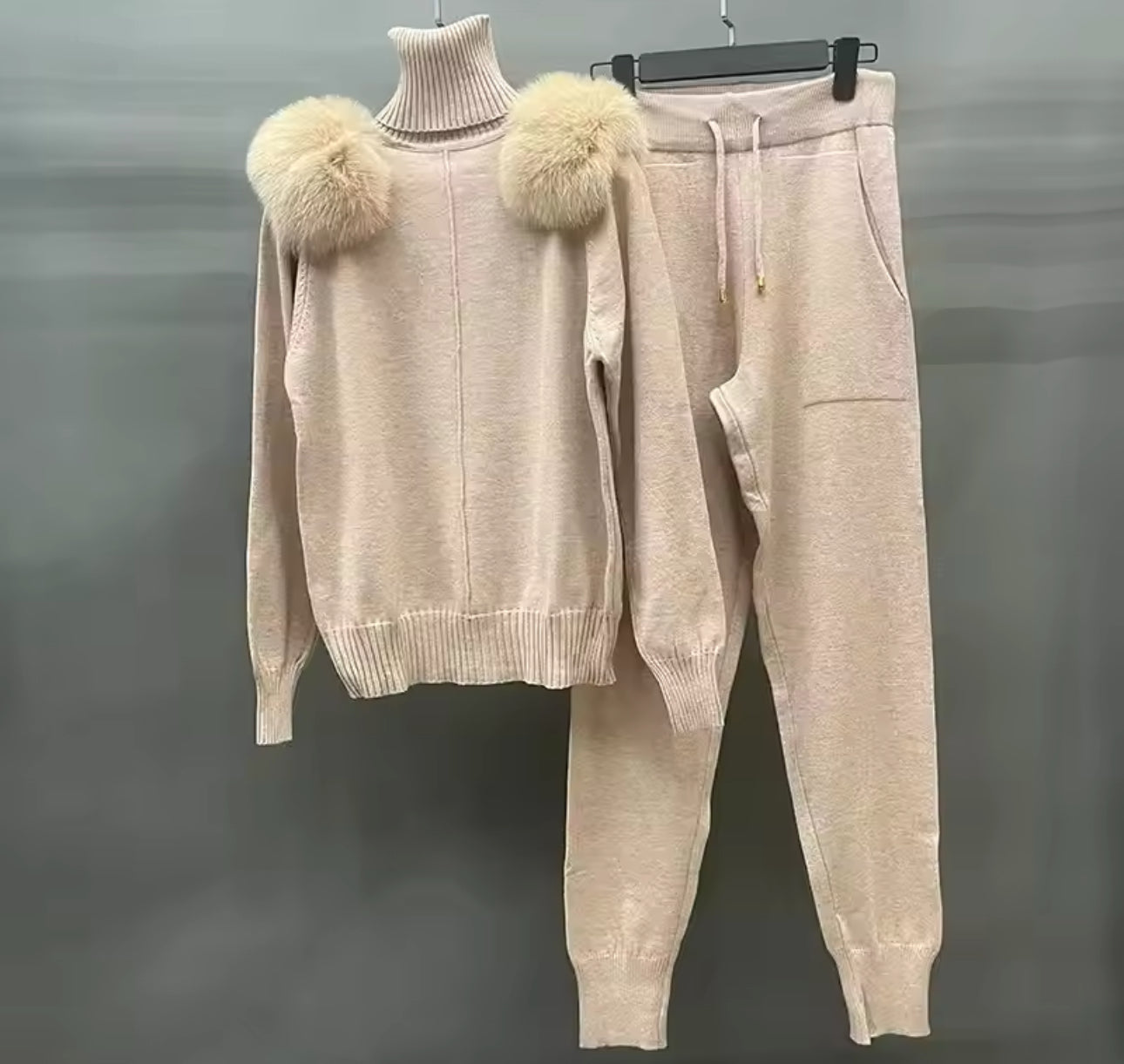 Women's Winter Knitted Sweater Pants Set - Fur Shoulder Stand Collar Pullover