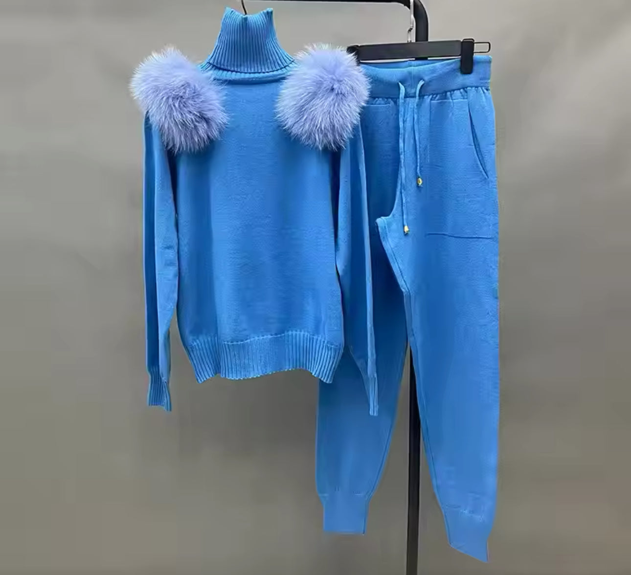 Women's Winter Knitted Sweater Pants Set - Fur Shoulder Stand Collar Pullover